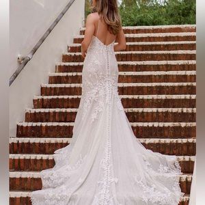 Essence of Australia dress
